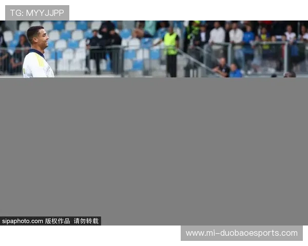 大罗重返赛场与传奇球星共演友谊赛 揭幕足球黄金岁月之荣耀再现